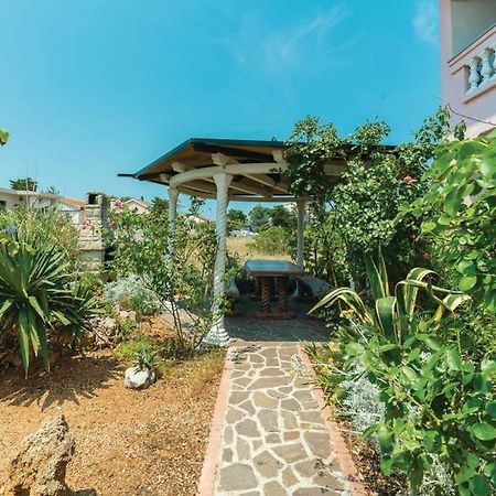 Apartments Mirjana - Stara Novalja Bagian luar foto