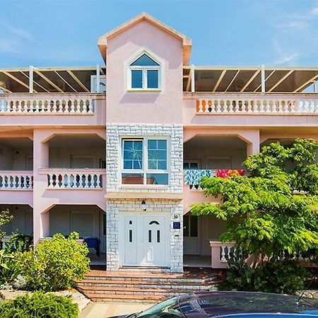 Apartments Mirjana - Stara Novalja Bagian luar foto