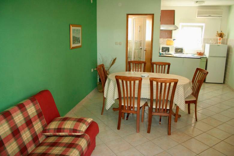 Apartments Mirjana - Stara Novalja Bagian luar foto