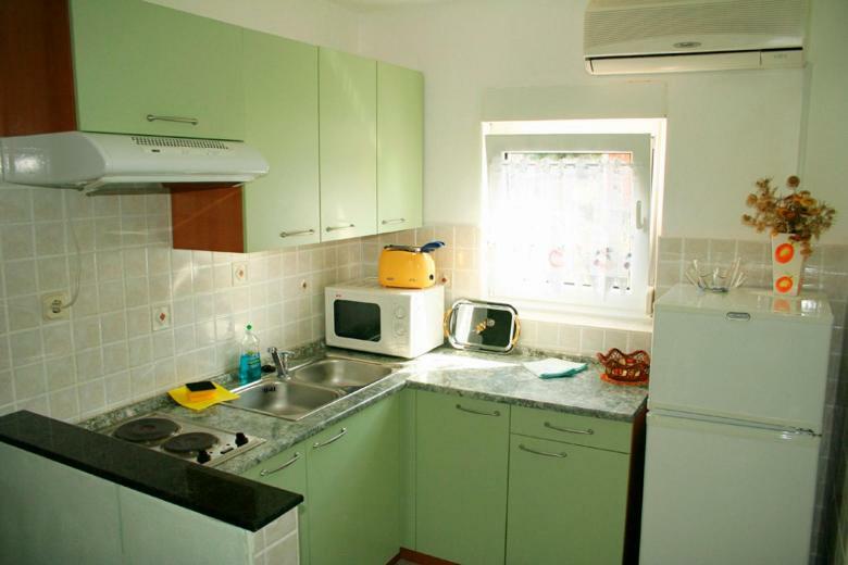 Apartments Mirjana - Stara Novalja Bagian luar foto