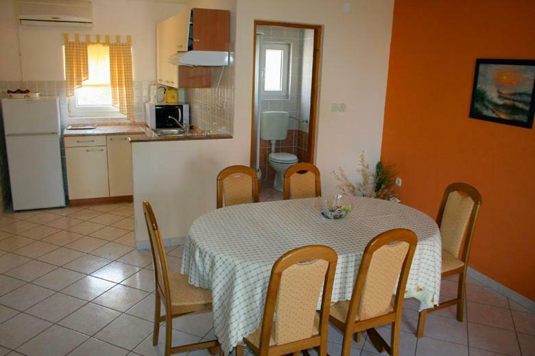 Apartments Mirjana - Stara Novalja Bagian luar foto