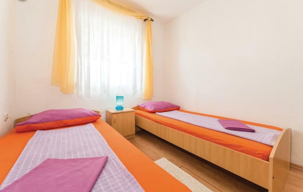 Apartments Mirjana - Stara Novalja Bagian luar foto